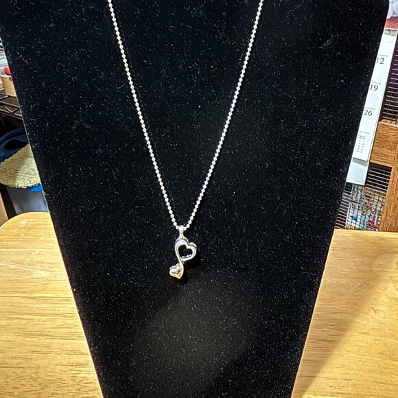 Pretty Sterling Silver gold heart necklace - Picture 1 of 10